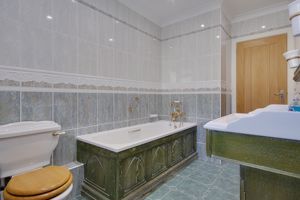 Jack & Jill Bathroom- click for photo gallery